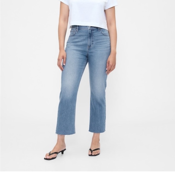 GAP Mid-Wash Medium Indigo High Rise Straight Raw Hem Cropped Jeans size 31 r - Picture 8 of 9